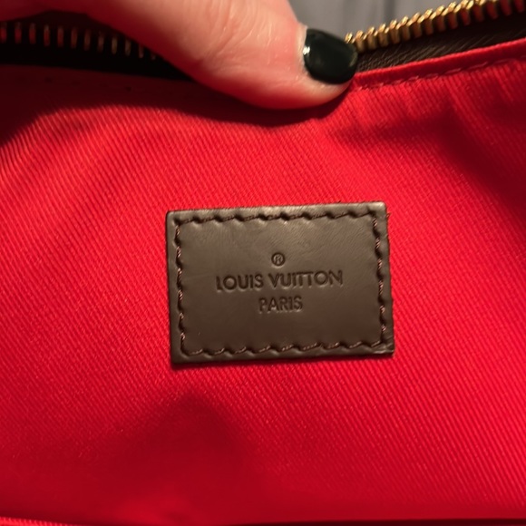 Louis Vuitton South Bank Besace - Picture 8 of 17